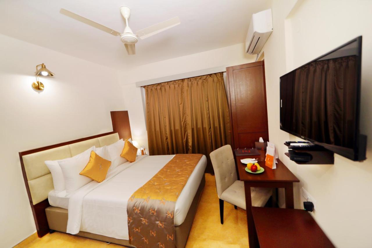 The Altruist Business Hotel Whitefield Bangalore Buitenkant foto