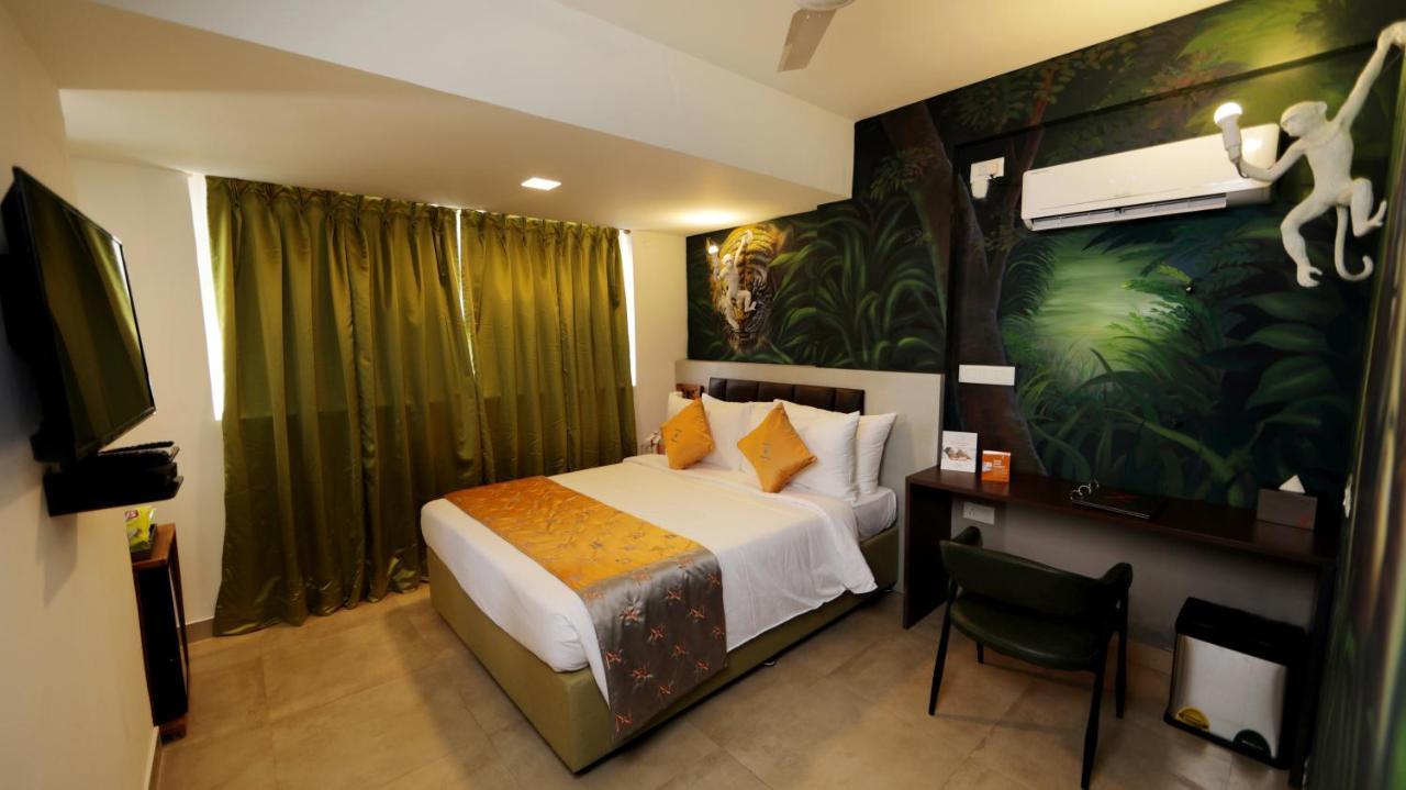 The Altruist Business Hotel Whitefield Bangalore Buitenkant foto